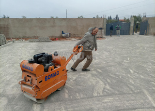 compacteur BOMAG 40 Cm rollo  