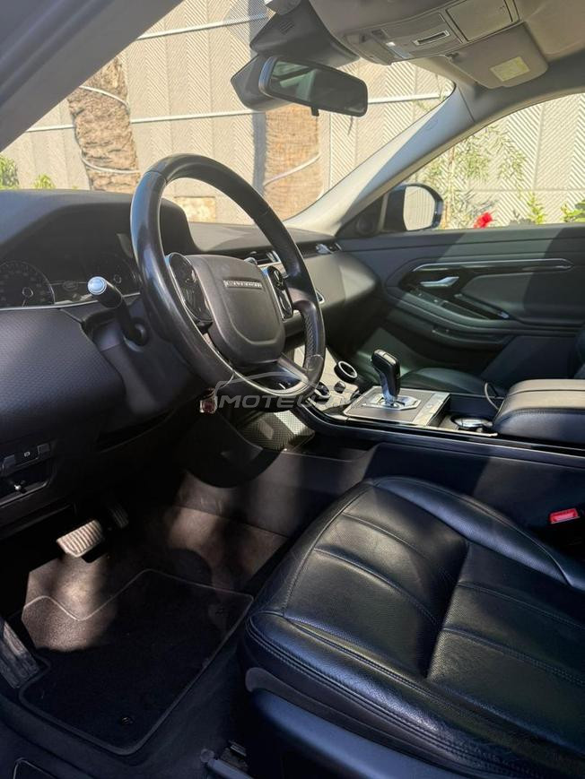 Range Rover évoque