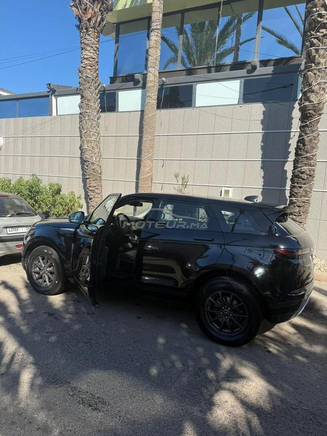 Range Rover évoque