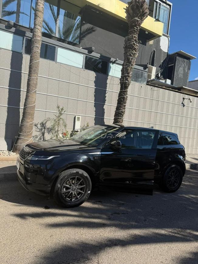 Range Rover évoque