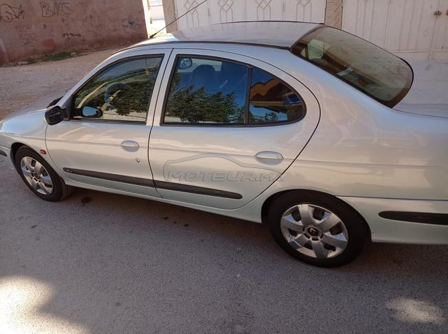 Renault Megane Essence Manuelle 2002 à Oujda