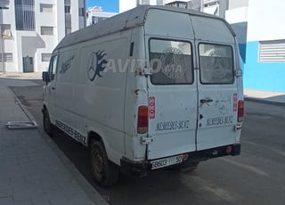 ميرسيدس بنز 