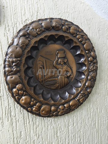 Antiquité Ricordo d'Abruzzo Copper 1960s نحاس