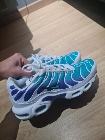 Chaussure Nike Air Max original taille 43