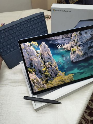 Microsoft Surface Pro 9 I5 12gth