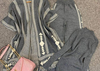  انسومبل ثلاث قطع من الصوف 