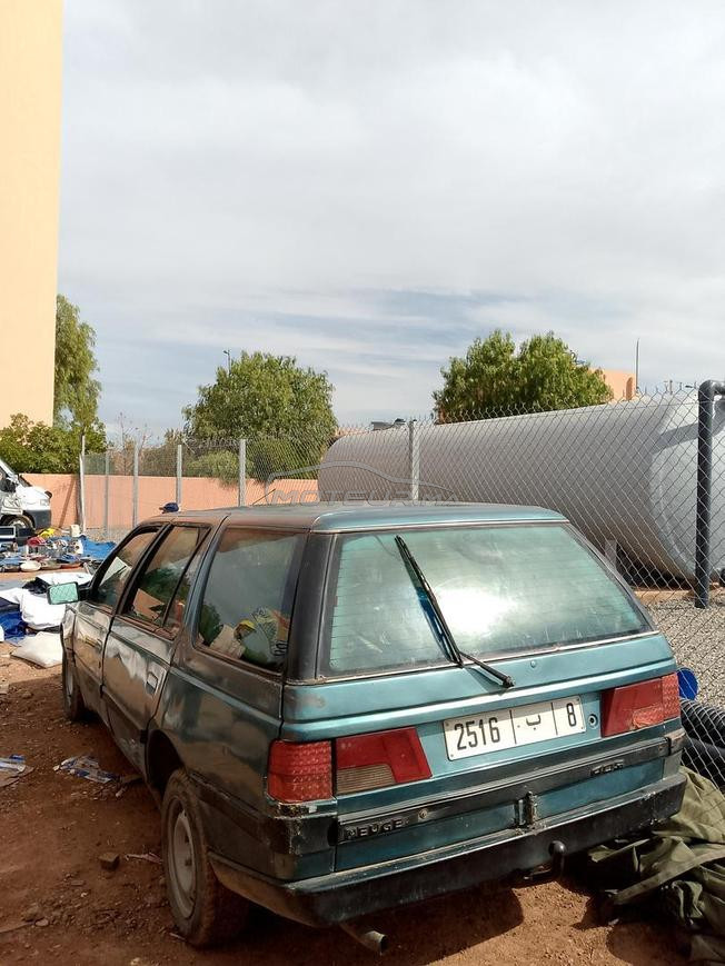 Peugeot 405