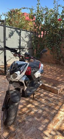 Moto slider Yamaha cylindrée 49 modele 2015 - 2