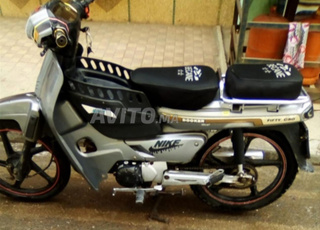 دراجة نارية للبيع