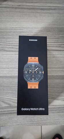 Samsung Galaxy Ultra neuf 44mm