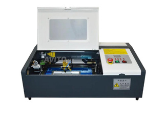 200mm * 300mm Machine de découpe laser CO2