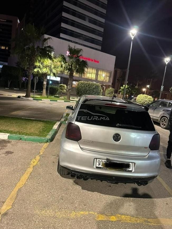 Volkswagen Polo Essence Manuelle 2011 à Tanger