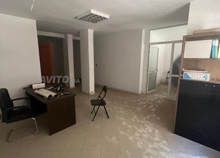 Bureau 2 pièces à louer au centre-ville de Kénitra