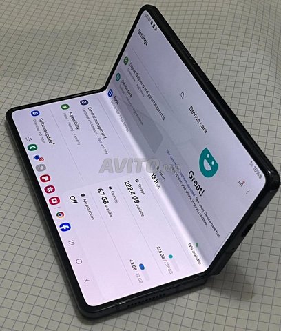 *** Samsung Z Fold 4 5G 256GB- 12GB RAM ***