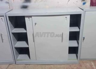 Armoire métallique porte coullise 