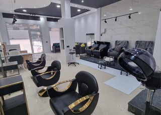 je vends un salon spa bien entretenue