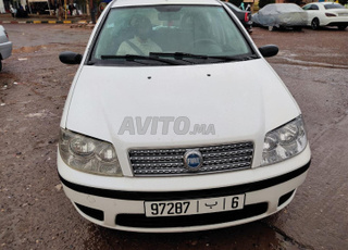 فياط بونتو للبيع عامرة في حالة جيدة جداً 