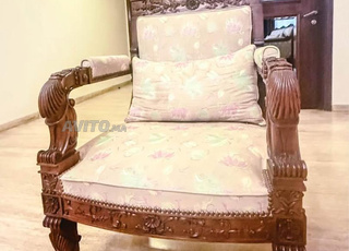 Salon en Bois a Vendre (Prix a discuter)