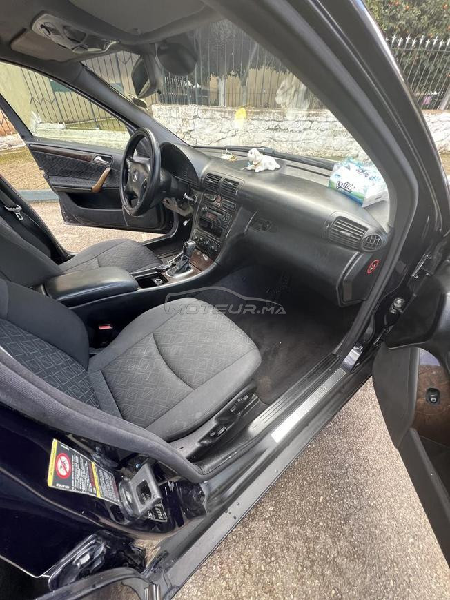 Mercedes-Benz 220 Diesel Automatique 2003 à Meknès