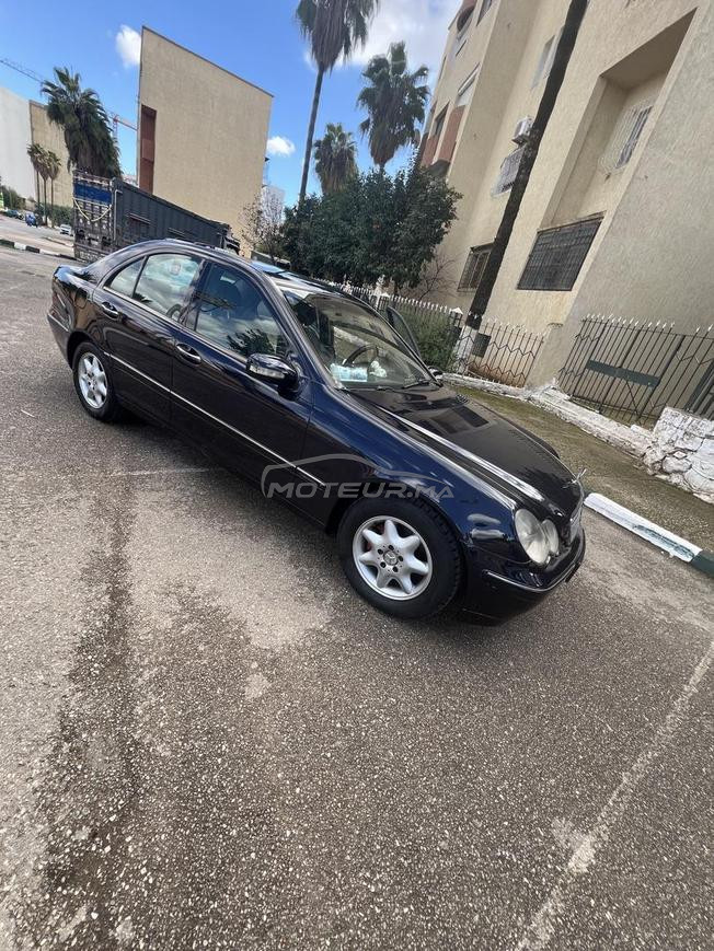 Mercedes-Benz 220 Diesel Automatique 2003 à Meknès