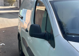 Peugeot Partner Diesel Manuelle 2013 à Oujda