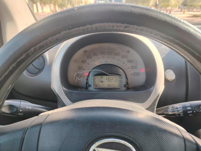سيارة من نوع ديهاتسو سيرون 