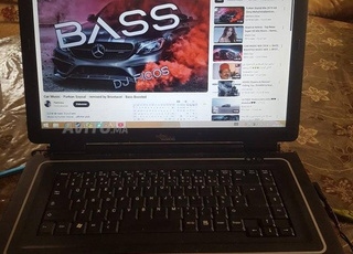 كمبيوتر مستعملا في حالة جيدة