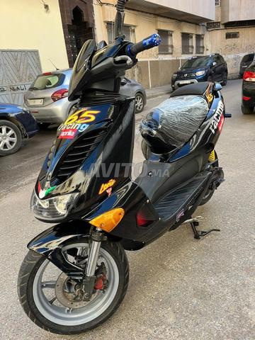 aprilia racing tres bon etat