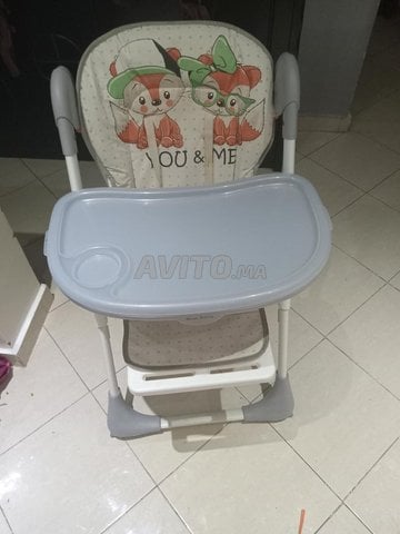 chaise à manger pour bebe bon etat