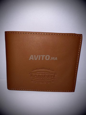 Portefeuille en cuir Livraison gratuite. 