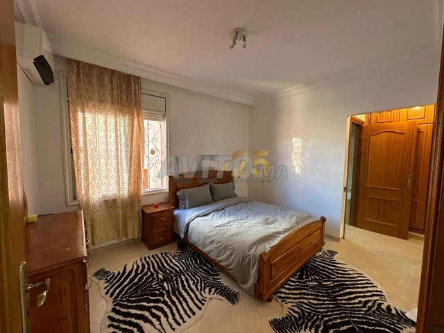 Joli duplex 4ème/5ème étage à vendre.