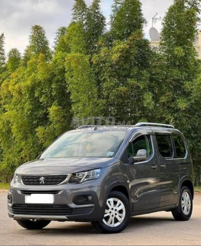 Peugeot Rifter Diesel Manuelle 2021 à Asilah