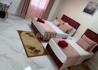شقة مفروشة مع جراج ومصعد