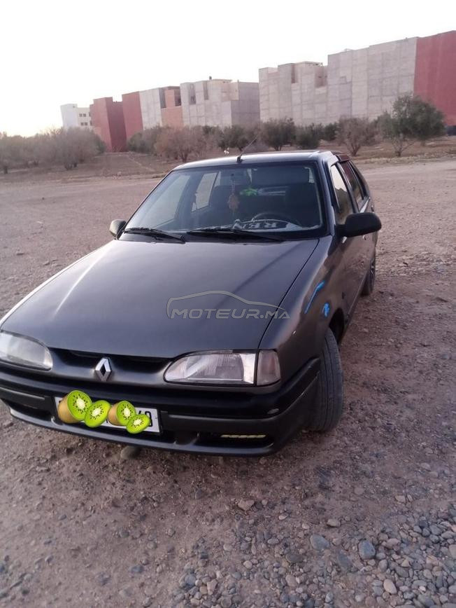 Renault 19