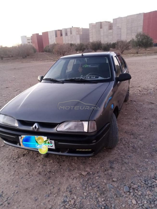 Renault 19