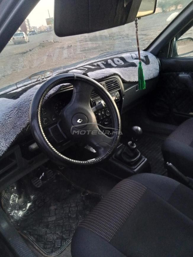 Renault 19