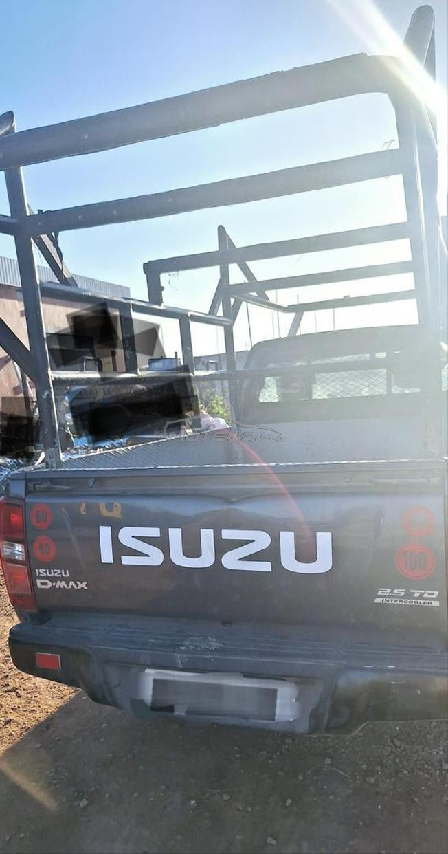 ISUZU PICK-UP DIESEL MANUELLE 2023 À BOUSKOURA 