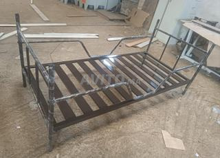 lit métallique superposé سرير من الحديد