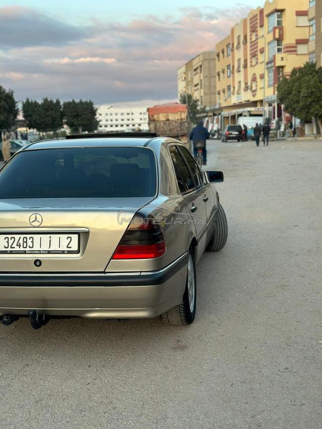 mercedes Benz c220 