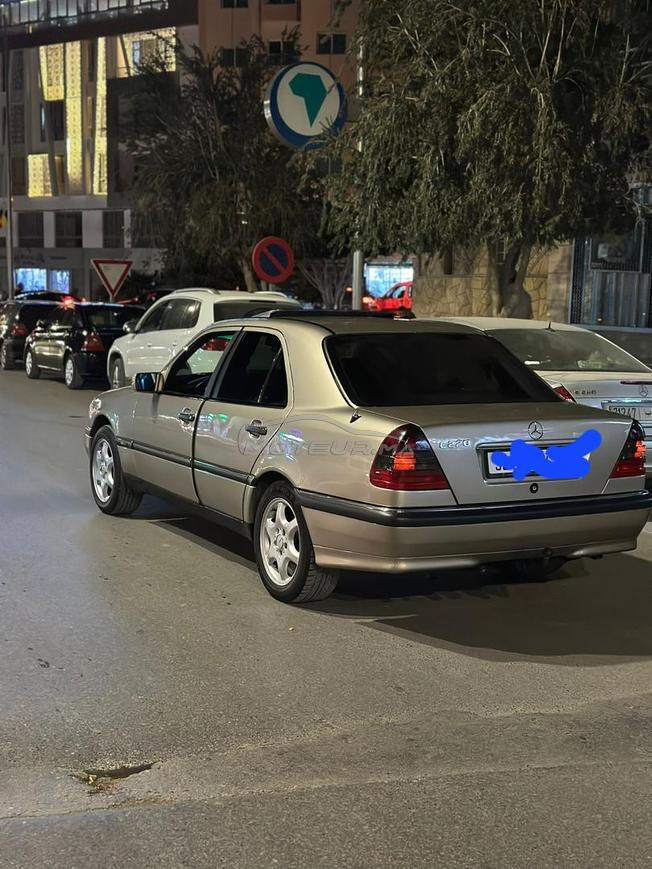 mercedes Benz c220 