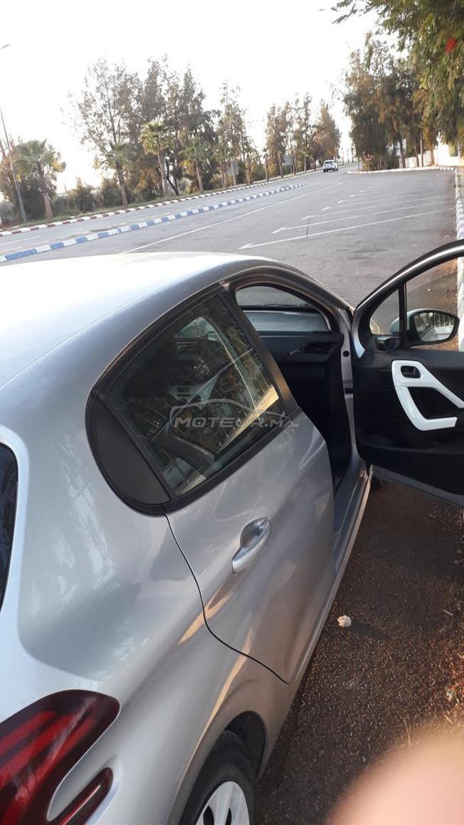 Peugeot 208 essence