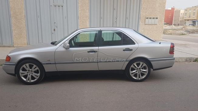 Mercedes-Benz 220 Diesel Manuelle 1996 à Fès
