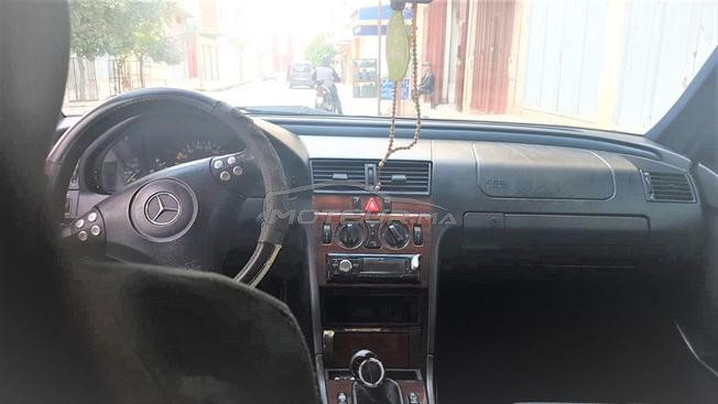 Mercedes-Benz 220 Diesel Manuelle 1996 à Fès