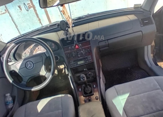 مرسيديس 220مليحة جديدة