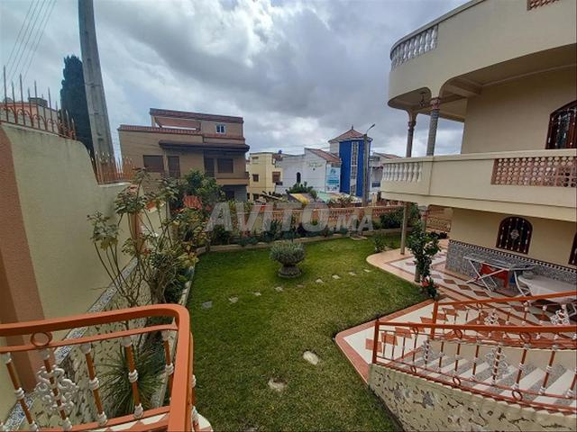 فيلا ساحرة على بعد خطوتين من المدرسة الأمريكية