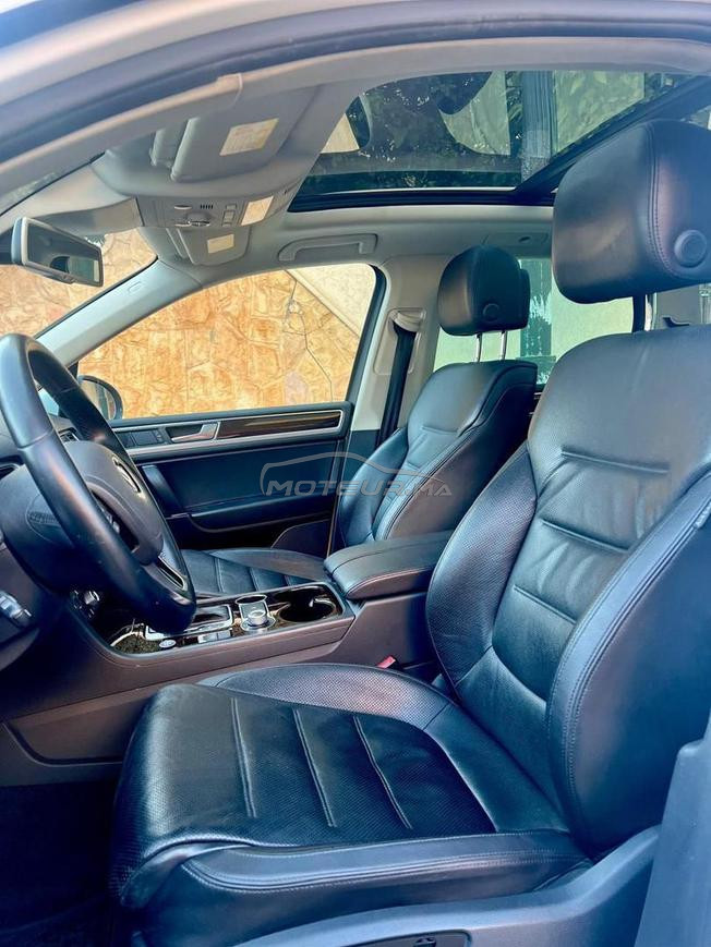 Volkswagen Touareg (Full Option)