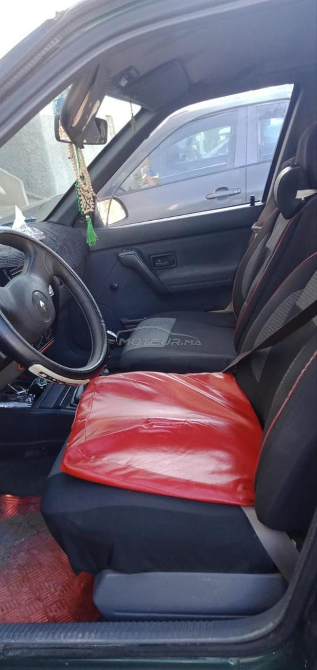 renault 19 stereo