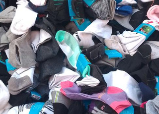 تقاشر تقاشر.   