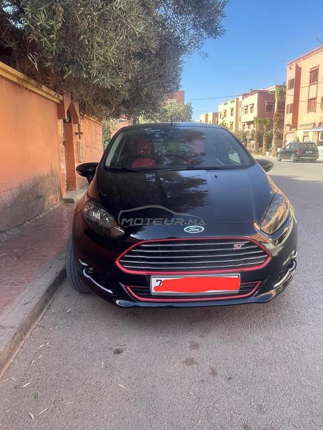 سيارة بقيا نقيا بحل جديدة