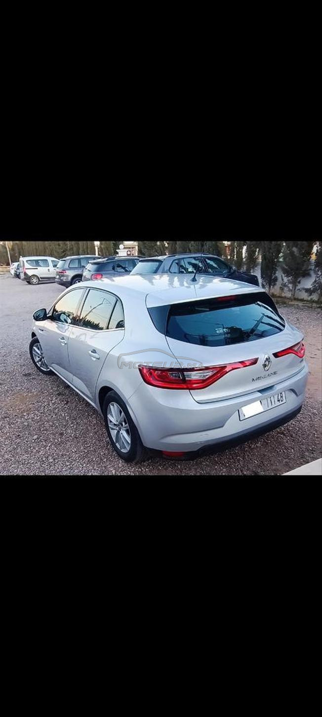 Mégane 4 très propre 2019 1er main